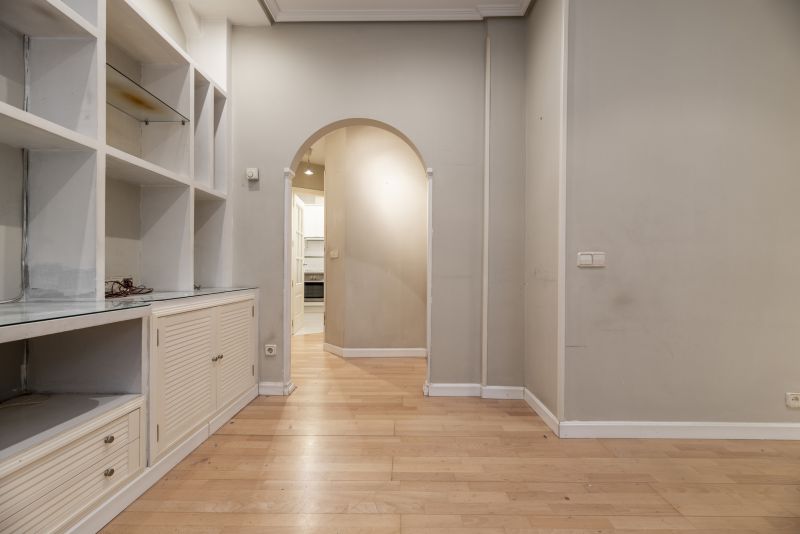 Built In Furniture Service in Fairfax, VA